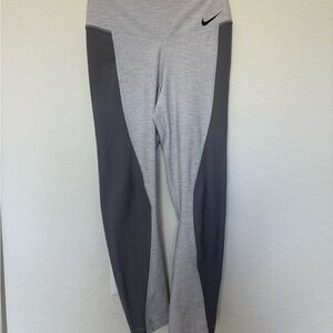 Nike dri-FIT two tone gray women’s leggings